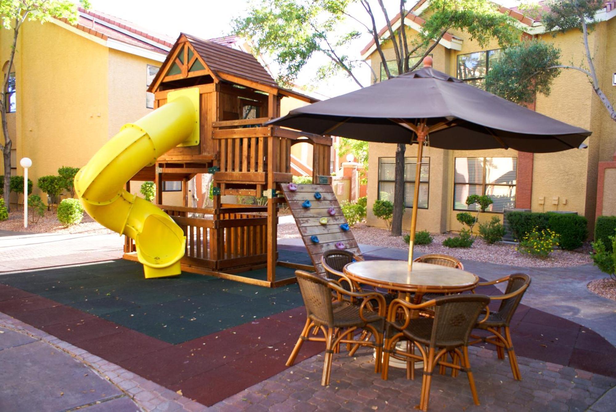 Westgate Flamingo Bay Resort Las Vegas Exterior photo